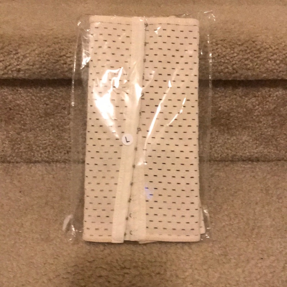 Waist trainer/never worn